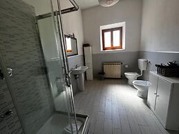 Corso 13 in Firenze With 3 Bedrooms and 2 Bathrooms