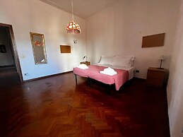 Corso 13 in Firenze With 3 Bedrooms and 2 Bathrooms