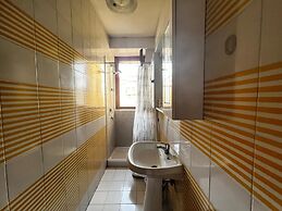 Corso 13 in Firenze With 3 Bedrooms and 2 Bathrooms