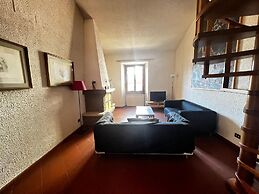 Corso 13 in Firenze With 3 Bedrooms and 2 Bathrooms