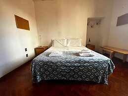 Corso 13 in Firenze With 3 Bedrooms and 2 Bathrooms