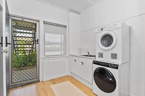 Townsville Suites