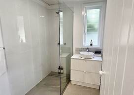 Townsville Suites