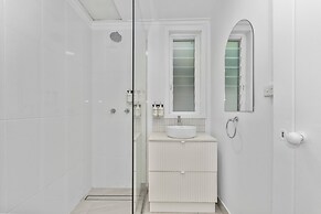 Townsville Suites