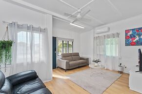 Townsville Suites