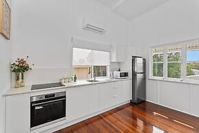 Townsville Suites