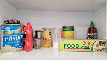 Modern Condo steps from Vincom Plaza