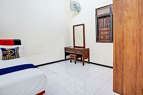 OYO Life 92785 Wisma Trubus  Syariah