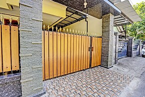 OYO Life 92785 Wisma Trubus  Syariah