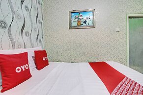 OYO 92759 Penginapan Piji Kembar