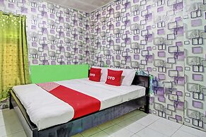 OYO 92759 Penginapan Piji Kembar