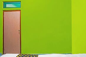 SPOT ON 92786 Homestay Barokah