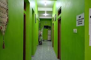 SPOT ON 92786 Homestay Barokah