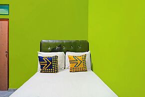 SPOT ON 92786 Homestay Barokah