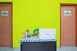 SPOT ON 92786 Homestay Barokah