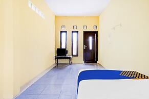 OYO Life 90701 Kost Syariah Deris