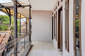 OYO Life 90701 Kost Syariah Deris