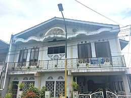 SPOT ON 92776 Panorama House Near Lokon Camping Ground