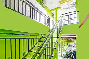 SPOT ON 90760 Homestay Al Madina Syariah