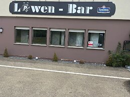 Löwen Bar und Hotel