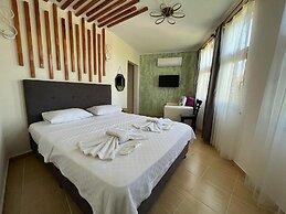 Akar Butik Otel Gökçeada