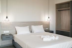 Sky-High Central Penthouse - 03