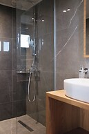 Sky-High Central Penthouse - 03