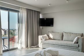 Sky-High Central Penthouse - 03