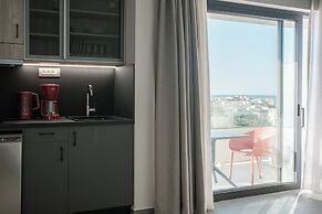 Sky-High Central Penthouse - 03