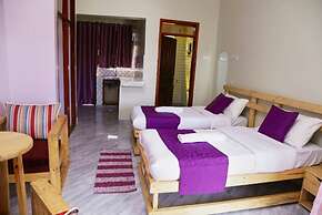 WestWay Luxury Suites