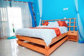 WestWay Luxury Suites