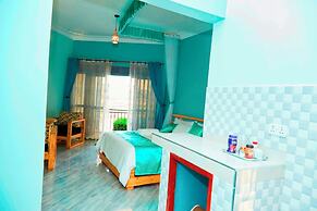 WestWay Luxury Suites