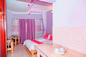 WestWay Luxury Suites