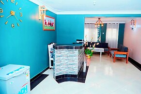 WestWay Luxury Suites