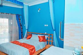 WestWay Luxury Suites