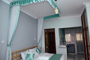 WestWay Luxury Suites