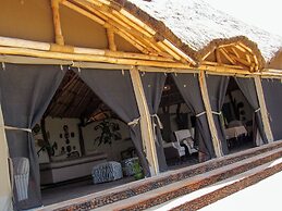Ahadi Mara Camp
