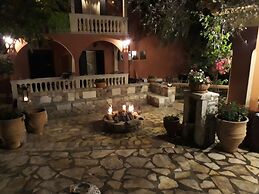 Pierhouse Hotel in Gouvia