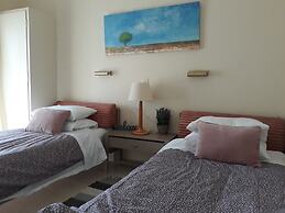 Pierhouse Hotel in Gouvia