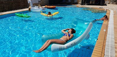 Pierhouse Hotel in Gouvia