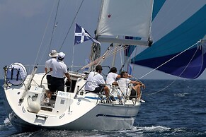 Pierhouse Hotel in Gouvia