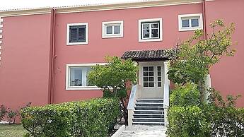 Pierhouse Hotel in Gouvia