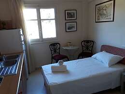 Pierhouse Hotel in Gouvia