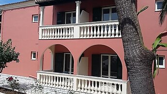 Pierhouse Hotel in Gouvia