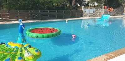 Pierhouse Hotel in Gouvia