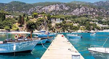 Pierhouse Hotel in Gouvia