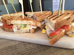 Pierhouse Hotel in Gouvia