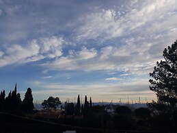Pierhouse Hotel in Gouvia