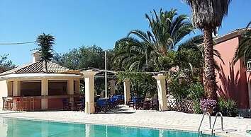 Pierhouse Hotel in Gouvia