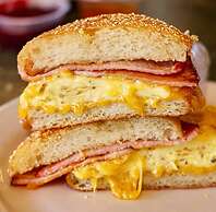 Pierhouse Hotel in Gouvia